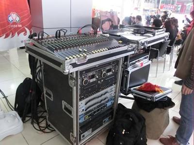 北京舞臺設(shè)備 點亮璀璨藝術(shù)天空的幕后力量